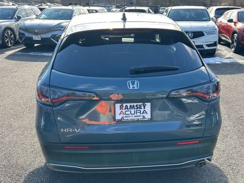 Used 2023 Honda HR-V Sport image 10