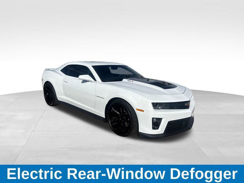 Used 2014 Chevrolet Camaro ZL1 image 8