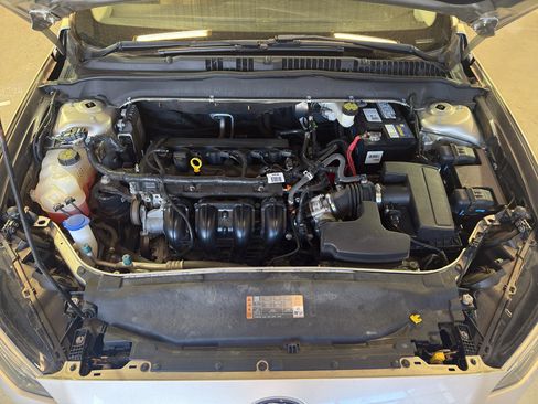 Used 2017 Ford Fusion S FWD image 31