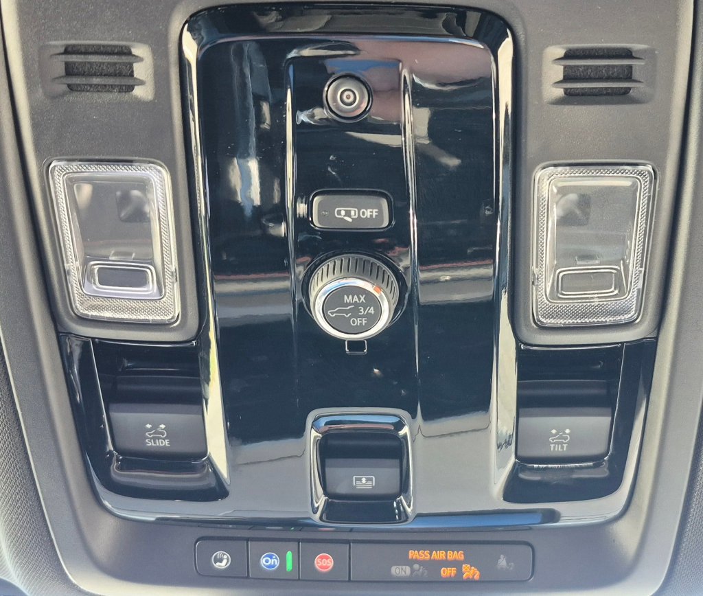 Used 2026 Chevrolet Suburban RST w/ Sun And Tow Package AWD/4WD image 10