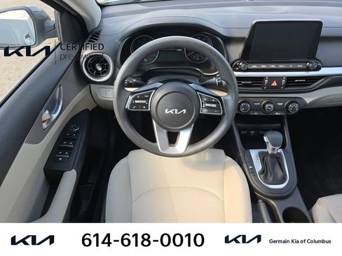 Certified 2023 Kia Forte LXS w/ LXS Technology Package FWD image 16