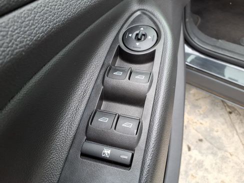 Used 2014 Ford Escape SE w/ Equipment Group 201A AWD/4WD image 16
