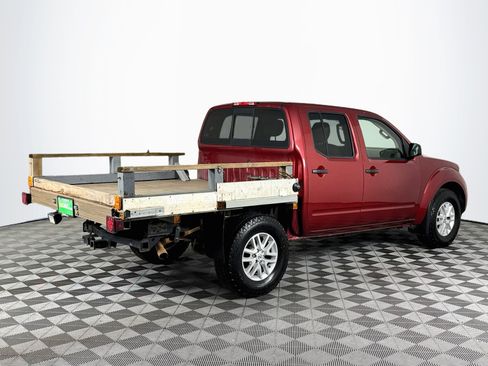 Used 2018 Nissan Frontier SV RWD image 8