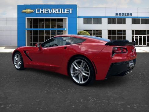 Used 2019 Chevrolet Corvette Stingray Coupe w/ 1LT RWD image 3