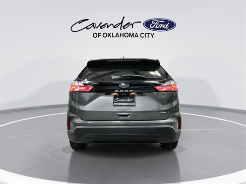 Used 2022 Ford Edge SE w/ Cargo Accessory Package image 7
