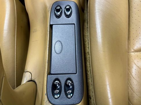 Used 2001 Porsche 911 Cabriolet image 22
