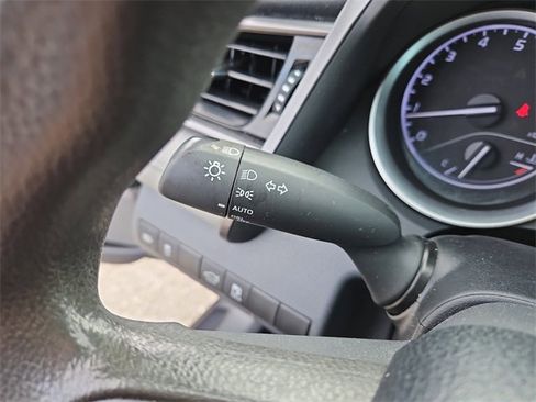 Used 2021 Toyota Camry LE image 23