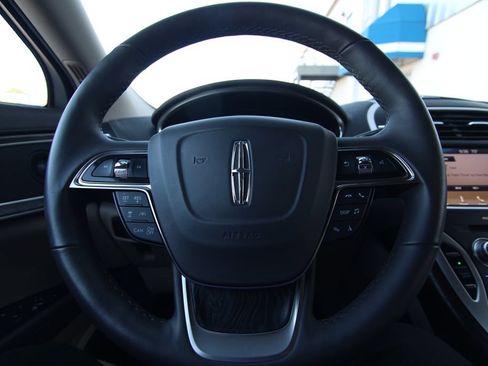 Used 2019 Lincoln Nautilus Reserve w/ Driver Assistance Package AWD/4WD image 19