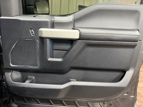Used 2017 Ford F150 Lariat w/ Equipment Group 502A Luxury AWD/4WD image 24
