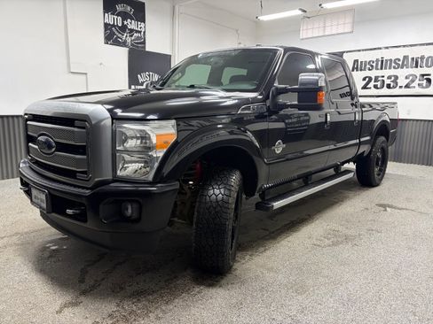 Used 2016 Ford F250 Platinum w/ FX4 Off-Road Package AWD/4WD image 6