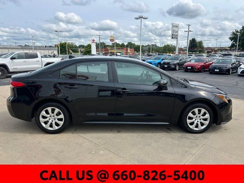 Used 2026 Toyota Corolla LE FWD image 5