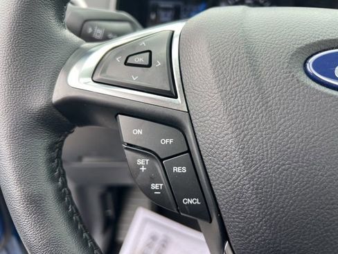 Certified 2024 Ford Edge SEL w/ Convenience Package image 9