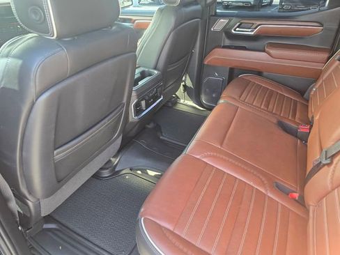 Used 2023 GMC Sierra 1500 Denali Ultimate AWD/4WD image 13