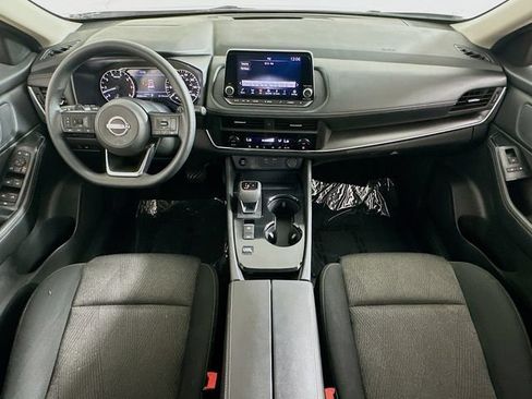 Used 2024 Nissan Rogue SV FWD image 13