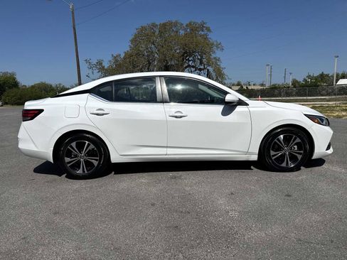 Used 2021 Nissan Sentra SV image 7