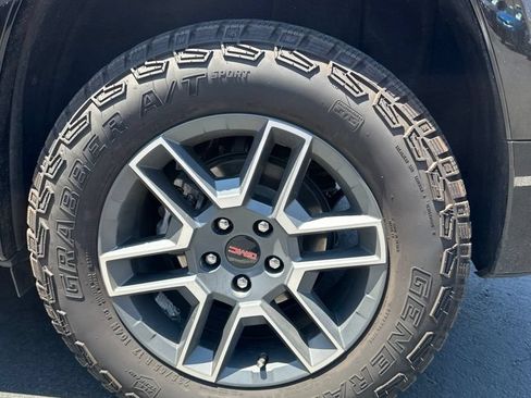 Used 2026 GMC Terrain AT4 AWD/4WD image 5