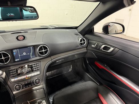 Used 2016 Mercedes-Benz SL 550 w/ Mille Miglia Edition image 28