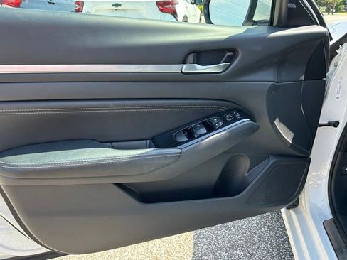 Used 2022 Nissan Altima 2.5 SL image 10