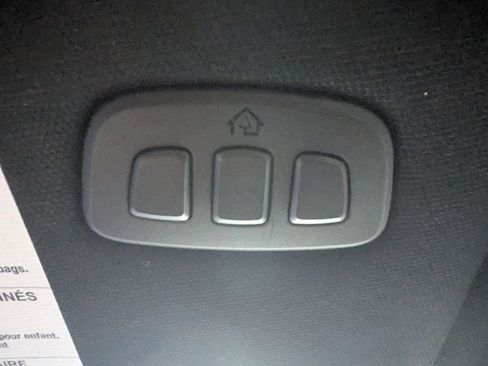 Used 2025 Ford Explorer ST-Line image 31