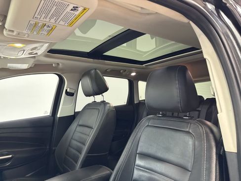 Used 2017 Ford Escape SE w/ SE Leather Comfort Package image 26