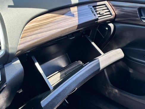 Used 2016 Honda Accord Touring image 16