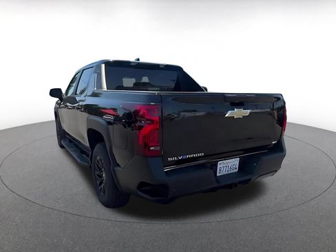 Used 2024 Chevrolet Silverado EV W/T AWD/4WD image 11