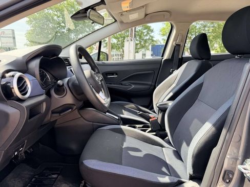 Used 2023 Nissan Versa SV FWD image 19