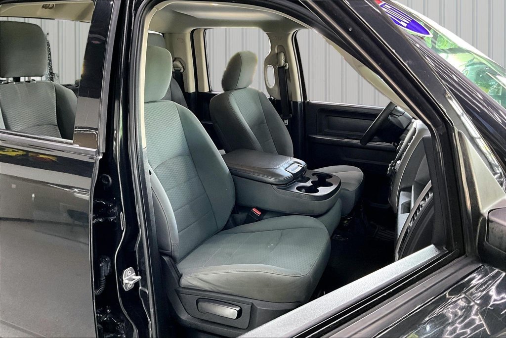 Used 2017 RAM 1500 ST w/ SXT Appearance Group AWD/4WD image 25