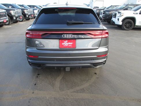 Used 2022 Audi Q8 Prestige image 6