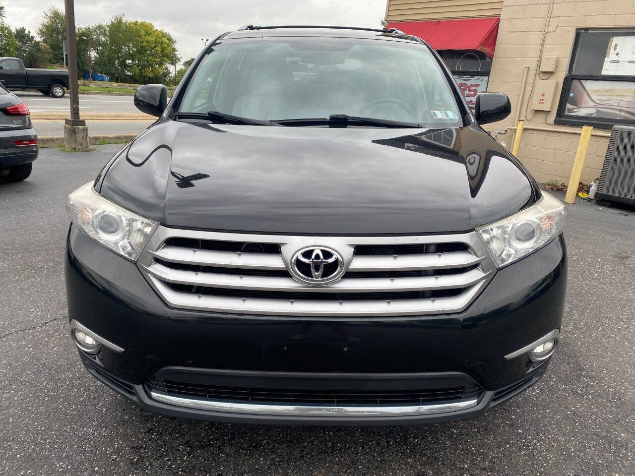 Used 2013 Toyota Highlander SE AWD/4WD image 8