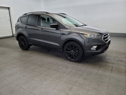 Used 2018 Ford Escape SE w/ SE Sport Appearance Package FWD image 11