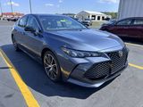 Used 2019 Toyota Avalon XSE image 2