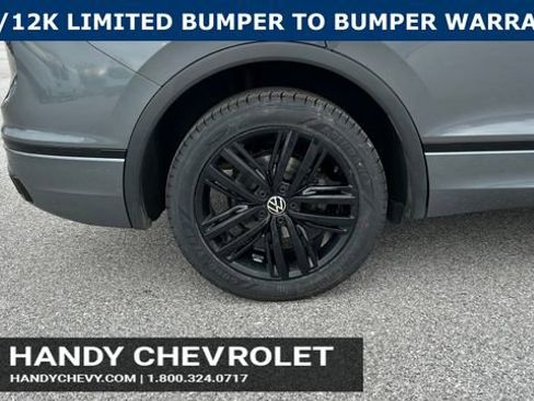 Used 2022 Volkswagen Tiguan SE R-Line AWD/4WD image 10