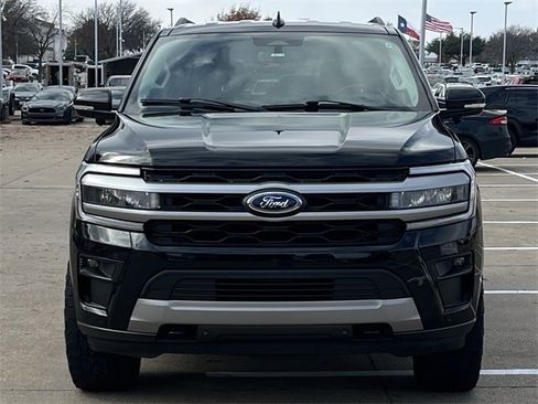 Used 2022 Ford Expedition XLT image 8