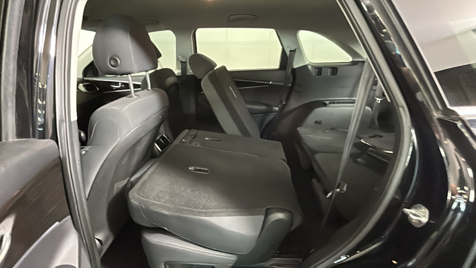 Used 2020 Kia Sorento LX AWD/4WD image 31