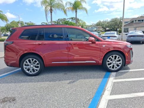 Used 2020 Cadillac XT6 Sport w/ Platinum Package AWD/4WD image 4