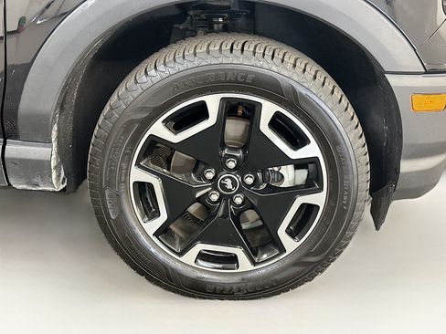 Used 2023 Ford Bronco Sport Outer Banks w/ Tech Package AWD/4WD image 35