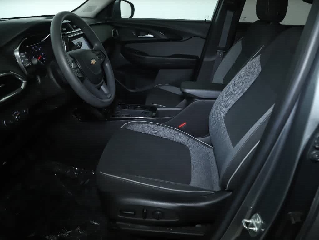 Used 2021 Chevrolet TrailBlazer LT w/ Convenience Package FWD image 18
