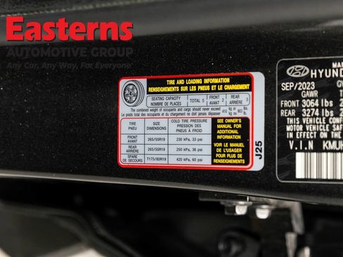 Used 2024 Genesis GV80 2.5T AWD/4WD image 37