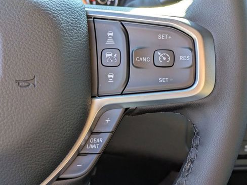 New 2026 RAM 2500 Big Horn AWD/4WD image 17