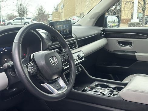 Used 2023 Honda Pilot Elite image 28