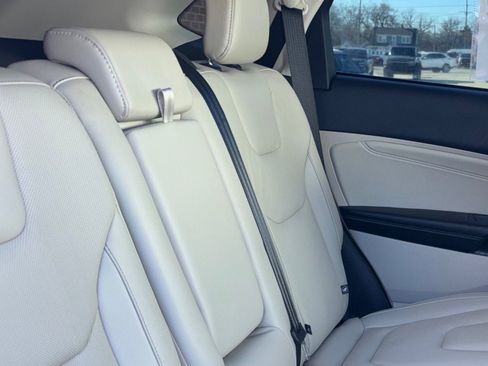 Certified 2022 Ford Edge Titanium w/ Equipment Group 301A image 21