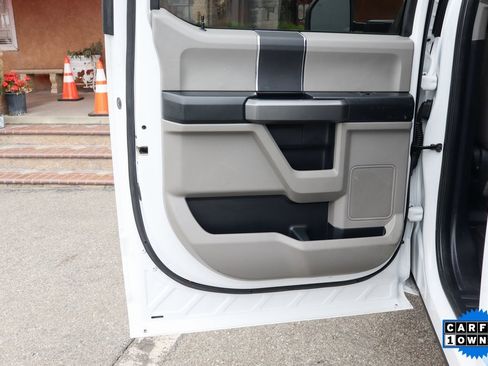 Used 2019 Ford F350 XLT image 30