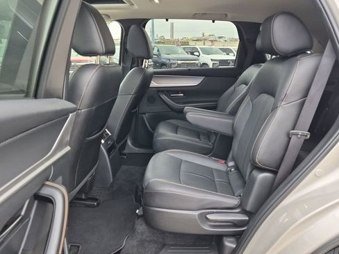 Used 2025 MAZDA CX-90 3.3 Turbo w/ Preferred Package image 22