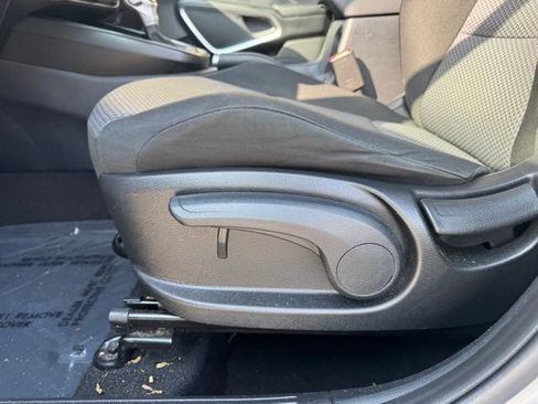 Certified 2023 Kia Soul LX w/ LX Technology Package FWD image 19