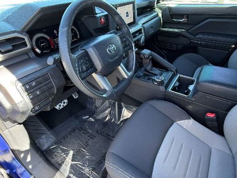 Used 2024 Toyota Tacoma TRD Sport image 10