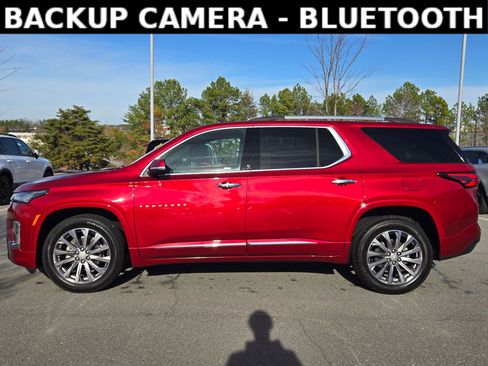 Used 2023 Chevrolet Traverse Premier image 4