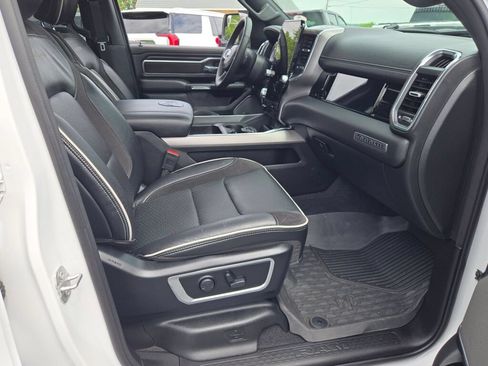 Used 2025 RAM 1500 Laramie w/ Night Edition AWD/4WD image 14