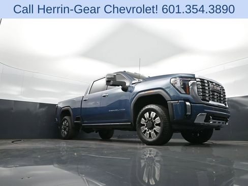 Used 2024 GMC Sierra 2500 Denali w/ Denali Reserve Package AWD/4WD image 49