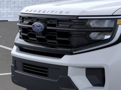 New 2026 Ford Expedition Active RWD image 17